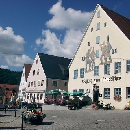 Gasthof Zum Bayerischen Greding Eksteriør billede